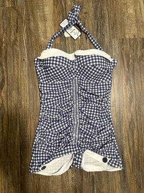 Retro Stage Women’s One Piece Swimsuit $20.00 New WithTags Never Worn